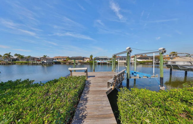 Waterfront Pool House w/ Heated Pool! - Foto 34