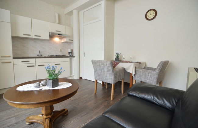 Snug Apartment in Schin op Geul Near Public Pool - Photo 44