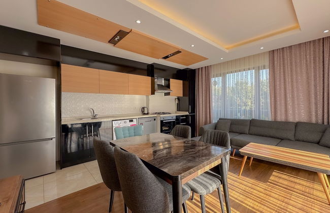 Flower City Suites - Photo 36