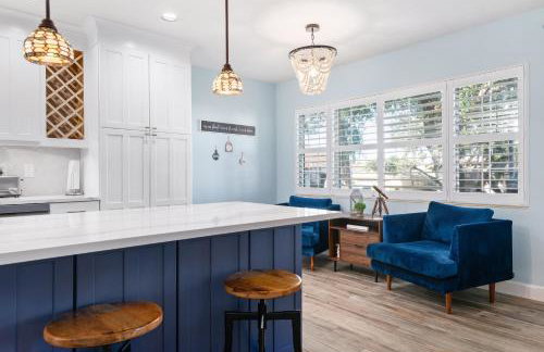 Nautical Escape! Private pool home with a tropical backyard oasis! - Foto 16