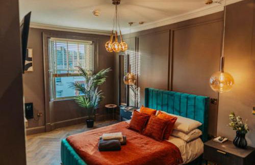 Magistrates Penthouse Suite - Town Centre Apartments with Spa - Foto 11