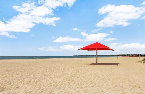 Cirlene's Beach Retreat - Photo 5