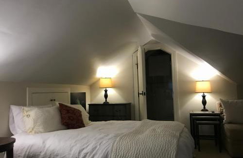 Beautiful Luxury Suite A & B of Shorewood Home - Foto 40