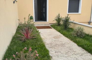 T2 modern - 10 min from Paris - Foto 1