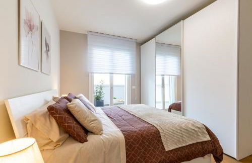 Colombo Palace - viale colombo 358 - Photo 23