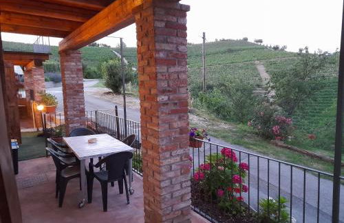 Madama Langa Country House con piscina nelle vigne - Foto 56