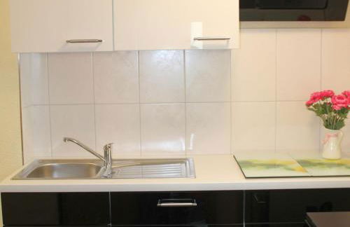 Bungalow in Alt Bukow Near the Beach - Photo 17