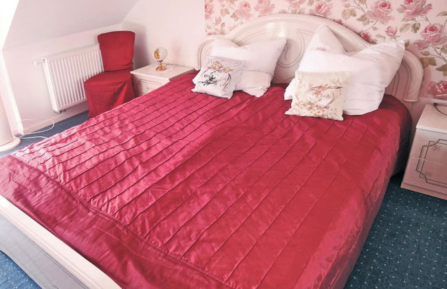 Holiday Home for 10 Person in Nowe Warpno - Photo 5