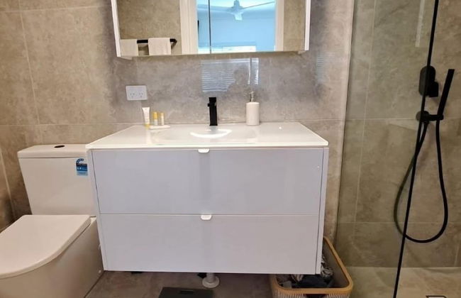 The York Beachfront Holiday Apartments - Photo 28