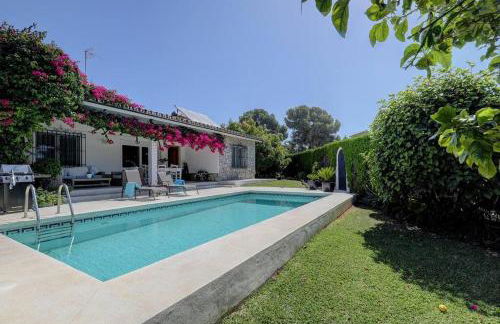 Andalusian Villa near the beach with Private Pool and BBQ - Photo 1