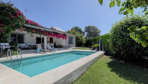 Andalusian Villa near the beach with Private Pool and BBQ - Photo 1