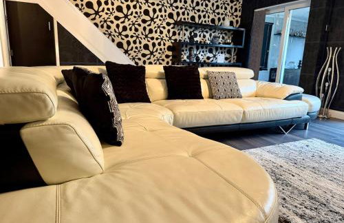 Stylish 3-Bed Family Pet-Friendly Home with Garden - Foto 22