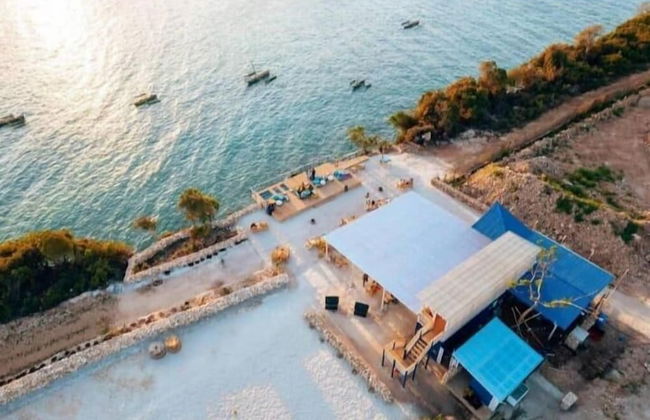 Ocean View 2 bed apartment - Photo 32