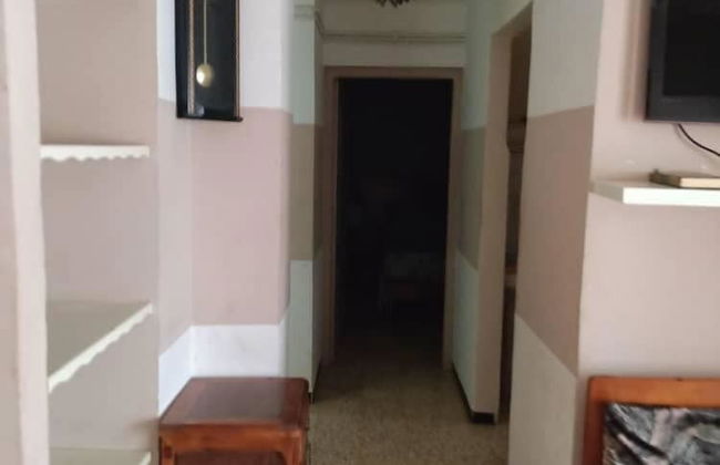 F2 bien équipé en centre-ville de Béjaïa - Photo 9