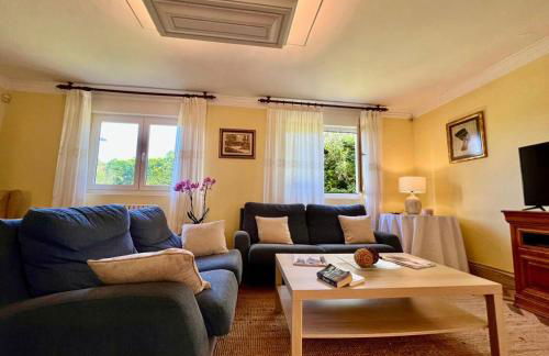 Villa privada con jardín &BBQ cerca de playas - Foto 27