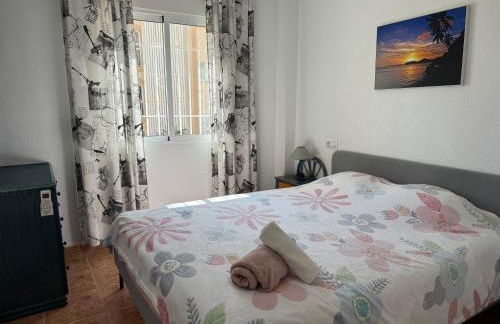 En perle med plass til voksne og familien, solfylt terrasse 5 min fra stranden - Foto 11