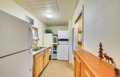 Family Fun on Ruby Creek Cusick Hideaway with Dock - Foto 6