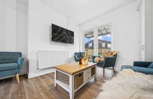 Bude Road Cosy and Modern Retreat Transport Link 4 BR By AltoLuxo Short Lets & Serviced Accommodation - Foto 23