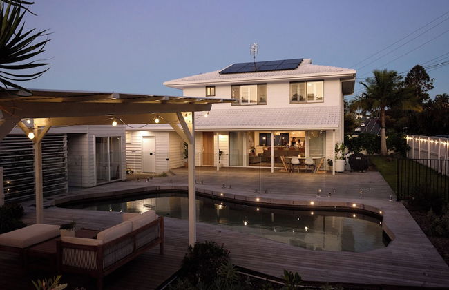 Tugun Retreat - 5BRM Home with Pool - Photo 29