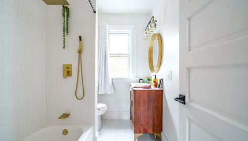 Jungle House Luxury Homes - Columbus Downtown Short North - Steps to Convention Center & Nationwide Arena - Sleeps up to 8 - Free Parking - Over 5,800 Five Stars - Foto 4