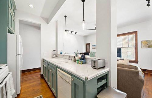 Downtown loft in the perfect location for all things Galveston - Foto 13