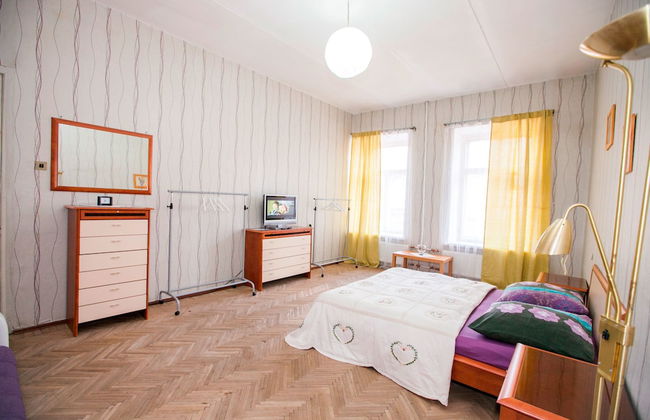 Feelathome on Lower Nevsky - Photo 12