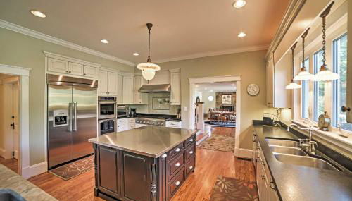 Spacious and Stunning Cleveland Getaway on 1 Acre - Foto 5