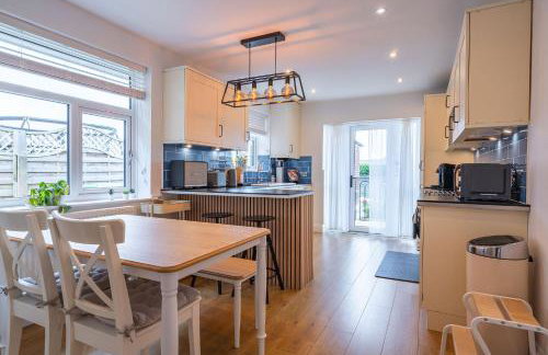 Nature Inspired Bungalow with 3 rooms - 10 mins from Manchester Airport - Foto 6