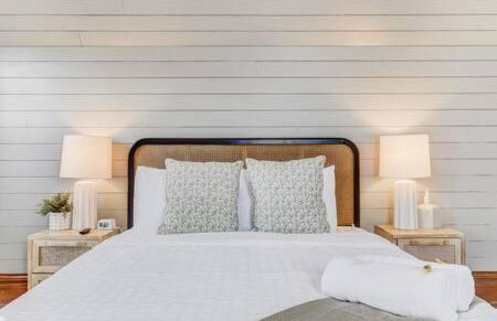 Noble Mansion 7 Bedrooms w Hot Tub Firepit & BBQ - Foto 49