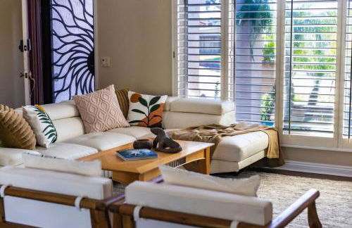 Resort style back yard heated pool and spa - Foto 13