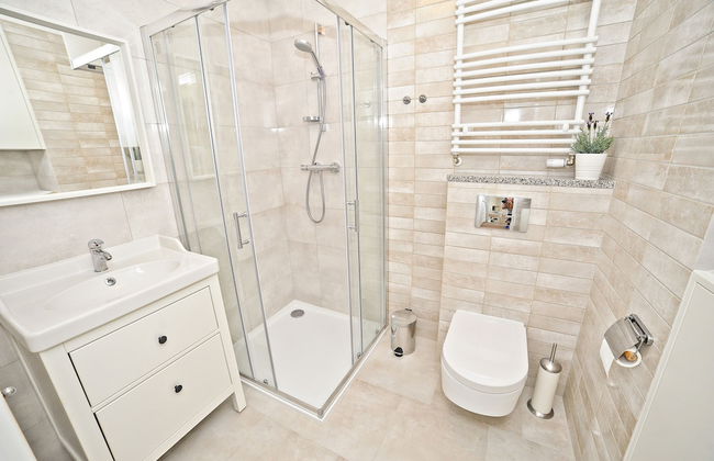 Grand Apartments Victoria Residence - Photo 22