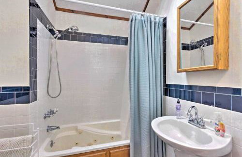 Screened Porch The Rock Cottage in Hot Springs - Foto 21