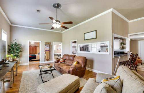 Charming Oklahoma Escape Near Beaches and Golfing! - Foto 1