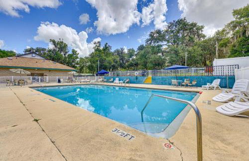 Steps to Lake Kerr Home with Pool and Hot Tub Access! - Foto 22