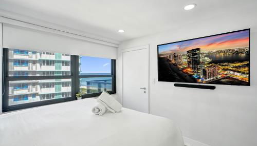 Oceanfront Escape with Resort Amenities Gym Pools and Sauna 1408 - Foto 4