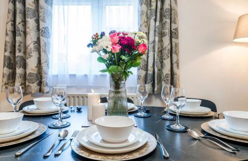 2BR Modern Flat With Free Parking - Foto 23