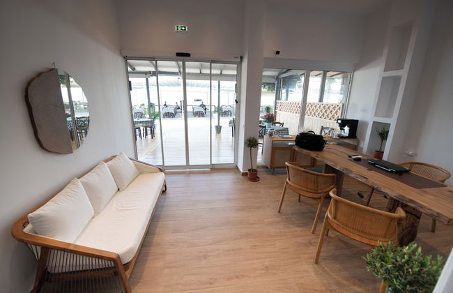 Flisvos Beachfront Apartments - Foto 3