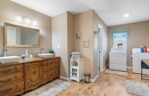 Huge Lakefront Yard, Private Dock - Amazing Views! - Foto 33