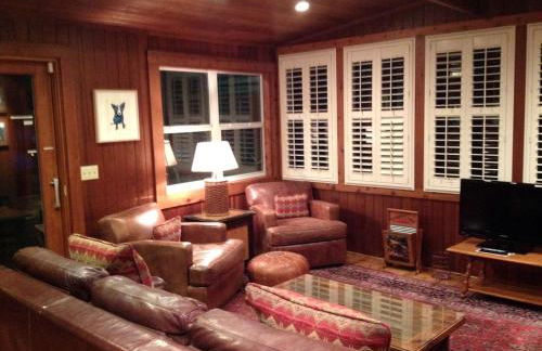 Lakefront Cottage with a Private Dock near Ocala National Forest in Orange Springs, Florida - Foto 2