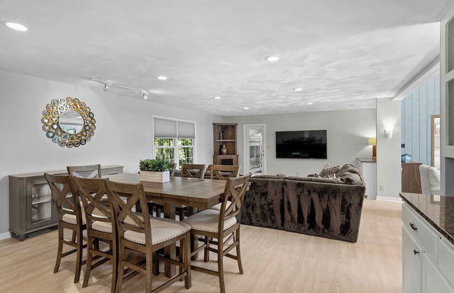 Stay Awhile by Avantstay Lakefront + Pool, Dock - Foto 25