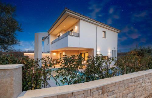 New 2026 Casa MARE Malinska with private heated pool - Foto 53