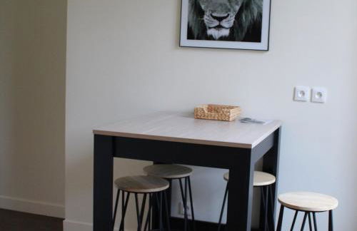 Appartement Central à Briey : 2 Ch, Cuisine équipée, Proche Commerces et Activités - FR-1-584-105 - Foto 8