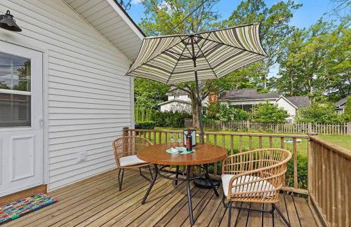 2min walk downtown-Pet Friendly-Offstreet Parking - Foto 17