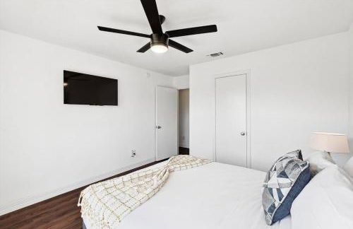 Spacious 4-BR Home Near Allen Outlets & Dining - Foto 3