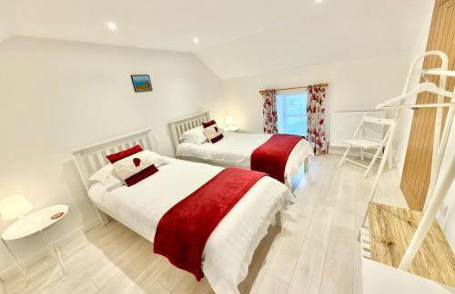 Rural Cottage, 3 beds, 3 bath,LOG BURNER, HOT TUB, with Cymru Holidays - Foto 17