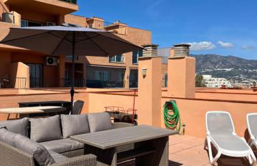 Ático con Vistas al Mar y con Piscina frente a Castillo Sohail - Foto 37