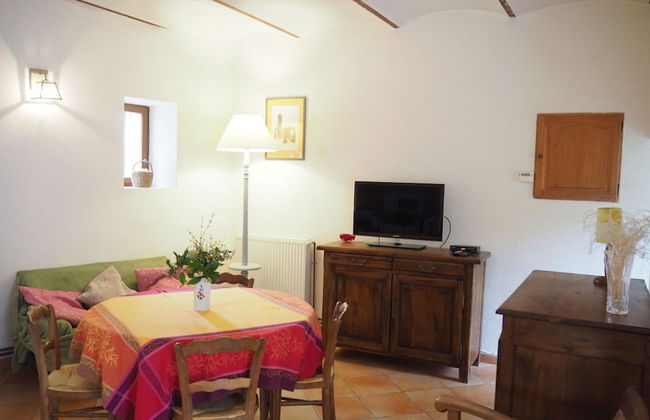 Charming Provencal Holiday Home With Garden - Foto 15