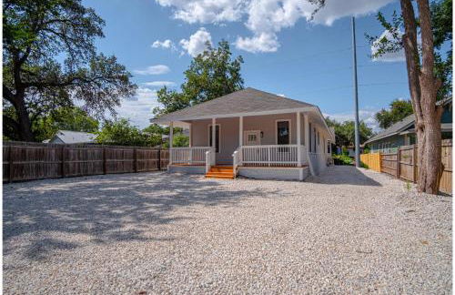 3BR3BA Urban Escape Just Minutes From Downtown - Foto 51