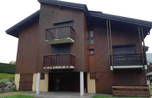 RED APPLE CARROZ Duplex de charme WIFI Parking Balcon TV Ski-Bus - Foto 7