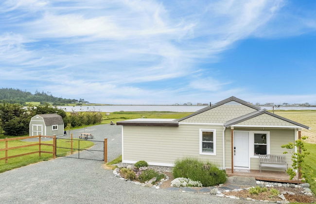 Swan Lake Cottage by Avantstay Views + Firepit - Foto 22